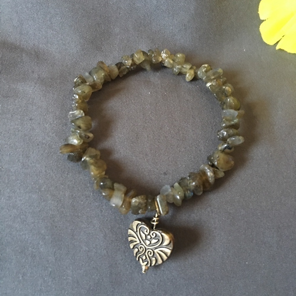 Labradorite chip stretch bracelet